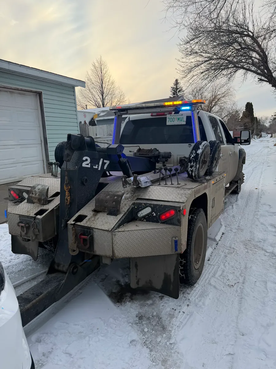 Emergency Towing Saskatoon by Apex Towing in Saskatoon